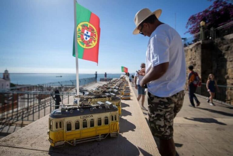 Tour Bohemian de Tuk Tuk: Bertrand, Miradouros e Estrela - The Viewpoints and Landmarks