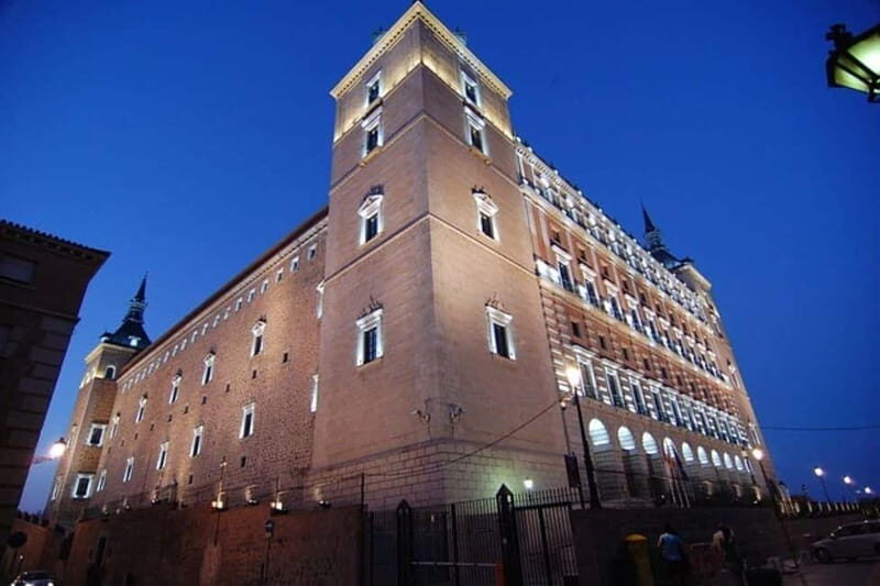 Tour Nocturno de Leyendas y Misterios con Subterráneo - The Value of the Experience