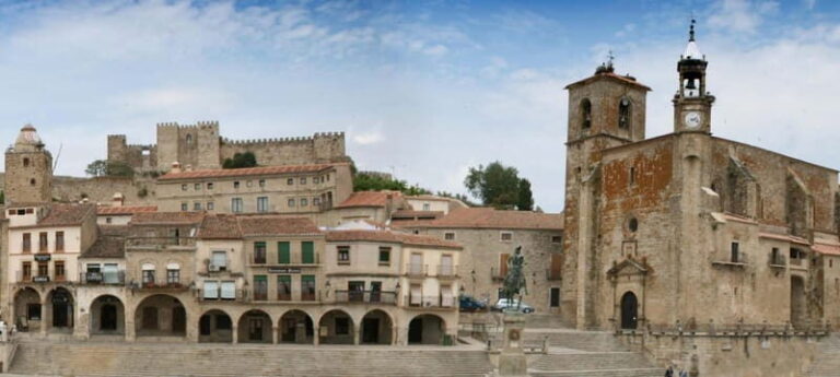 TOUR POR TRUJILLO CON ENTRADAS A MONUMENTOS - Practical Details and Tips