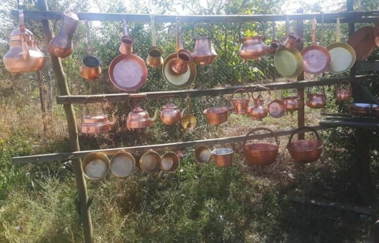 Transylvania Romani Heritage and Medieval Sighisoara - The Romani Community in Brateiu: A Cultural and Craft Experience