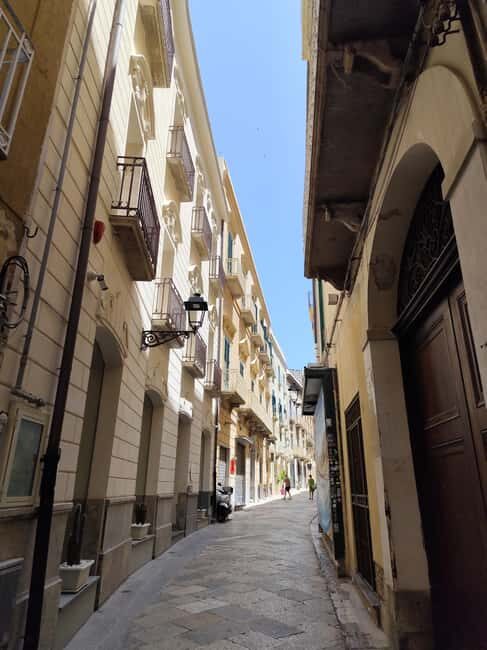 Trapani: Guided Walking Tour with Cannolo - A Closer Look at the Tour Experience