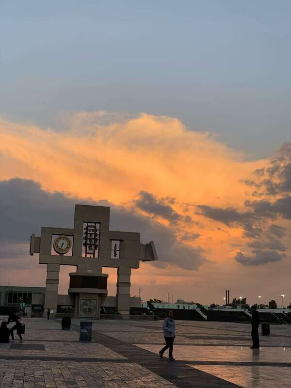 Trip through Teotihuacan, Basilica and Mezcal tasting. - The Pyramid of the Sun and Pyramid of the Moon