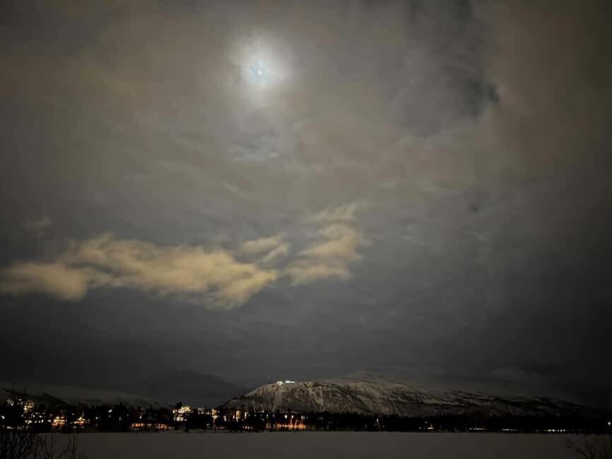 Tromsø: Evening run with a local - Aurora chase by foot - The Itinerary and Route Details