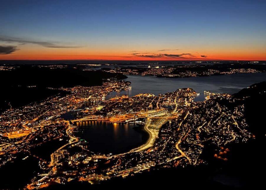 Ulriken Bergen: Enjoy a 5-course dinner with panoramic views - Outdoor Time Before Dinner: Hiking or Sightseeing