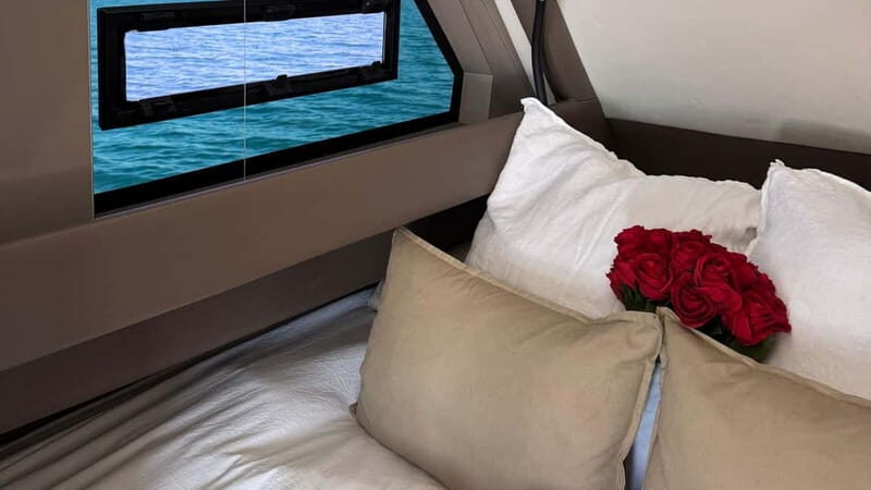 Valencia: Luxury boat ride with captain, drinks, and private bathroom - Why This Experience Works