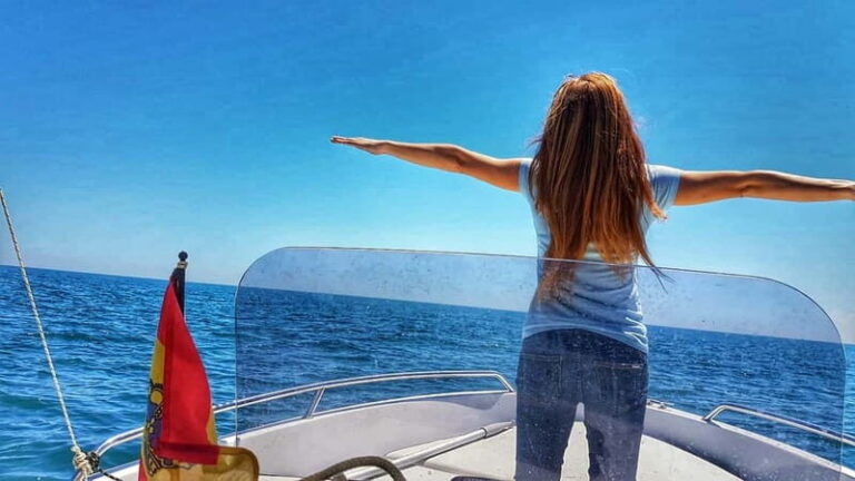 Valencia:Alquiler barco sin licencia PoblaFarnals+Beach Club - What To Expect During Your Rental