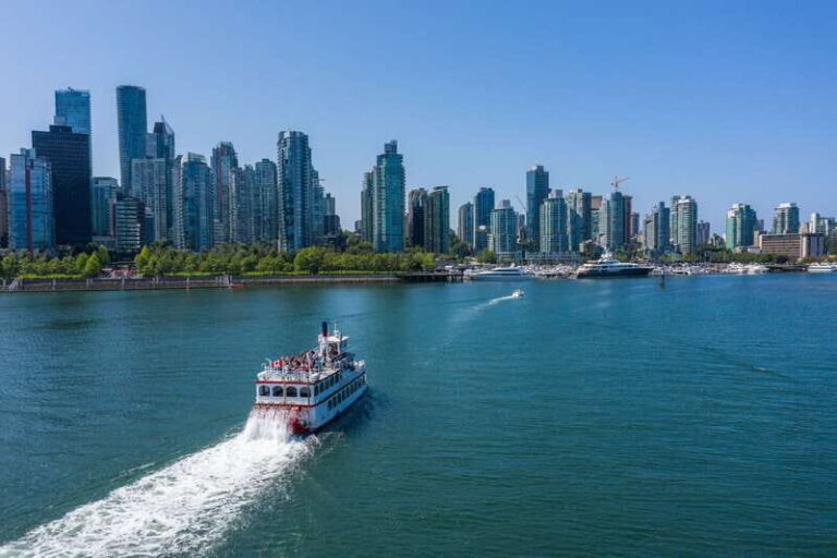 Vancouver: Harbor Sightseeing Cruise - Discovering Vancouver from the Water