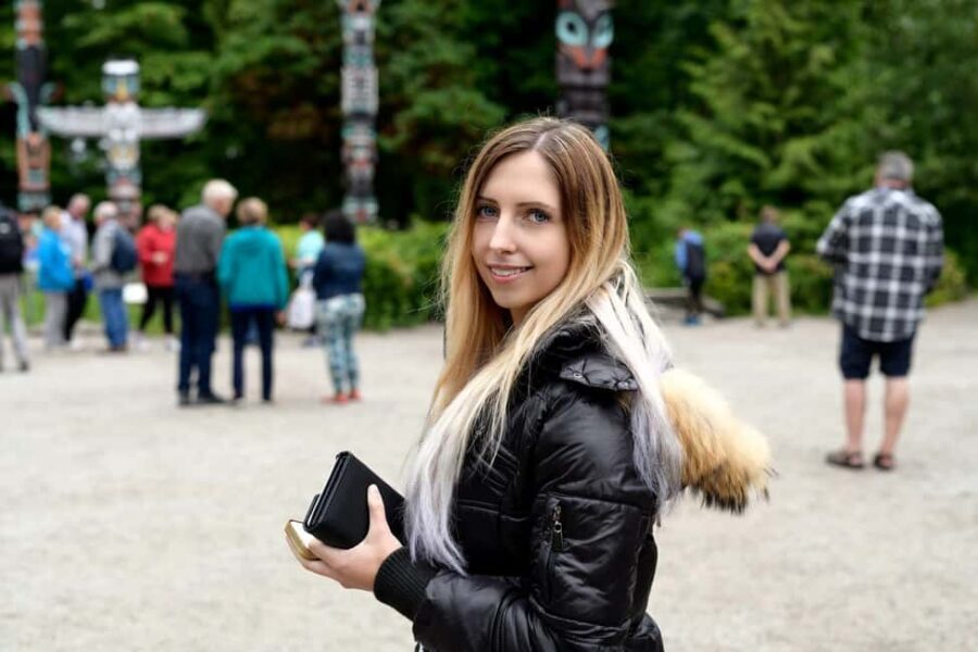 Vancouver Lookout Private Tour with Skip-the-line Tickets - What Makes This Tour Stand Out