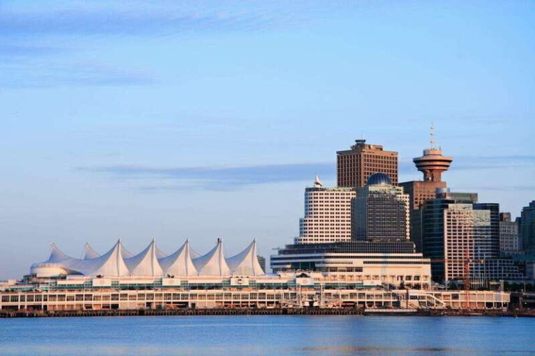 Vancouvers Seaside Romance: A Coastal City Walk - Who Will Love This Tour?