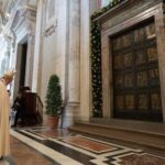 Vatican: Express Entry to St. Peter's & Holy Door. - Who Should Consider This Tour?