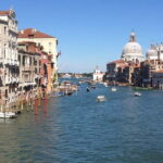 Venice: A short walk & the Ca' Rezzonico Museum in Japanese - What’s included and what to consider