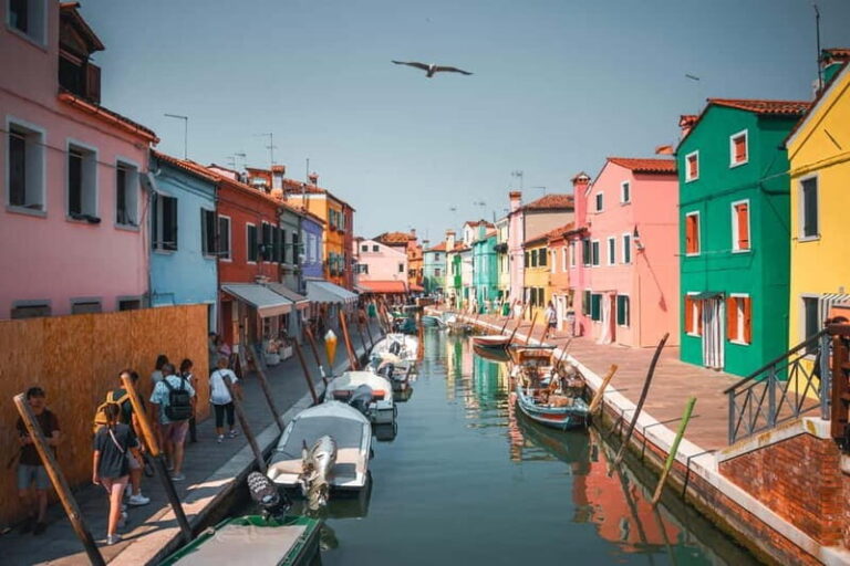 Venice: Boat Tour, Murano, Burano & Mysterious Secret Island - What Sets This Tour Apart?