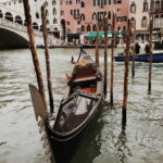 Venice: Gondola tour with live introductory commentary and audio guide - Why This Tour Works Well for Travelers