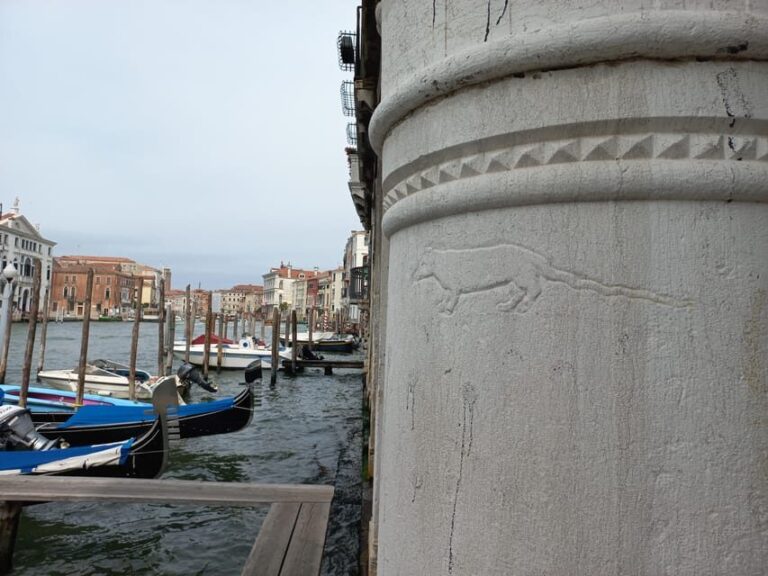 Venice: Hidden Gems and Secrets Walking Tour - Itinerary Breakdown  