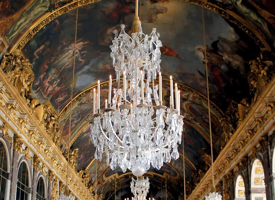 Versailles: Palace Tour With Private Transfers & Audio Guide - The Experience in Practice