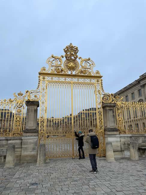 Versailles: Small-group guided tour of the Palace of Versailles - An Authentic, Practical Look at the Versailles Small-group Tour