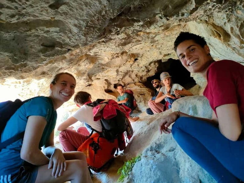 Vertigo hike: the Trou de l'Argent cave from Sisteron - What Makes This Experience Stand Out?