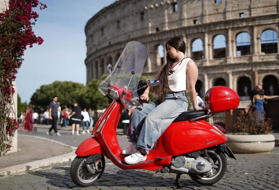 Vespa - Wine and Photography service in Rome - The Experience in Detail
