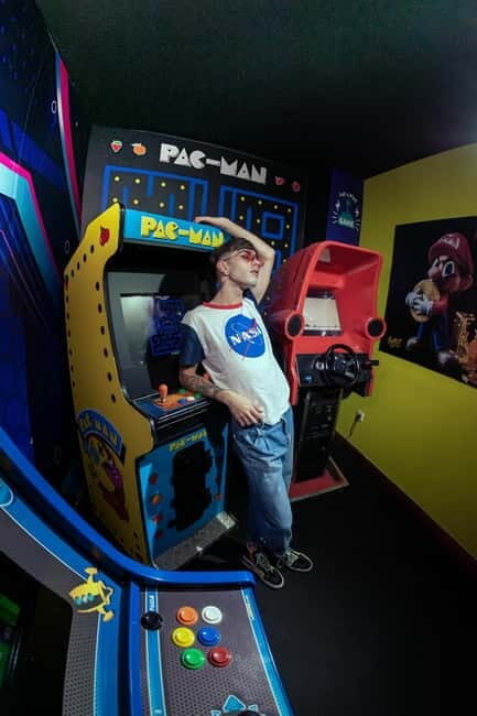 Vigo: Thematic Tour Selfie Experience Gallery Vigo-Galicia - A Deep Dive into the Gallery Selfie Experience