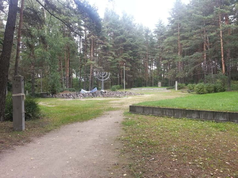 Vilnius: Private Paneriai Park, Trakai Castle, Kernav Tour - Practical Details and Considerations