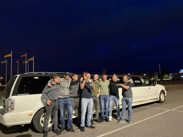 Vilnius Private Pub & Bar Crawl Tour & Hidden Gems - Discovering Vilnius’s Nightlife: A Closer Look at the Tour