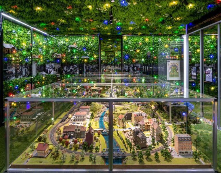 Vilnius: Railway Museum Guided Tour - Practical Tips for Visiting