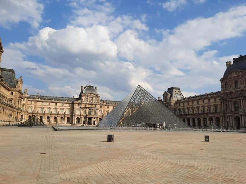 Visita in italiano: Quartiere Latino, Marais o Lungo Senna - What to Expect on the Tour