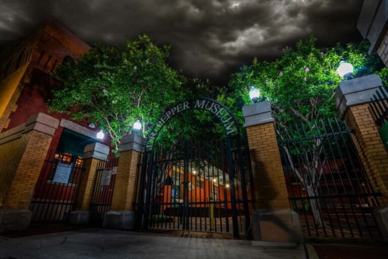 Waco Ghost Tour: Wild Whispers of the Wicked - Who Will Love This Tour?