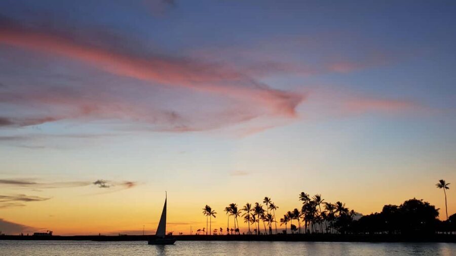 Waikiki: Friday Night Fireworks Catamaran Sail - Final Thoughts: Who Should Consider This Tour?