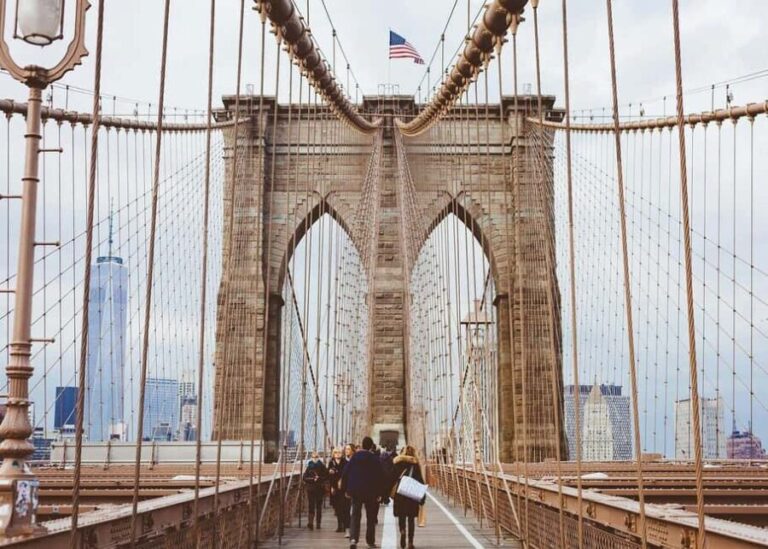 Walking tour of the Brooklyn Bridge and Dumbo - What’s Included and What’s Not
