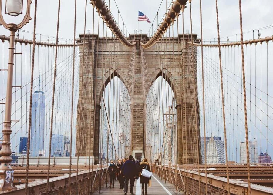 Walking tour of the Brooklyn Bridge and Dumbo - What’s Included and What’s Not