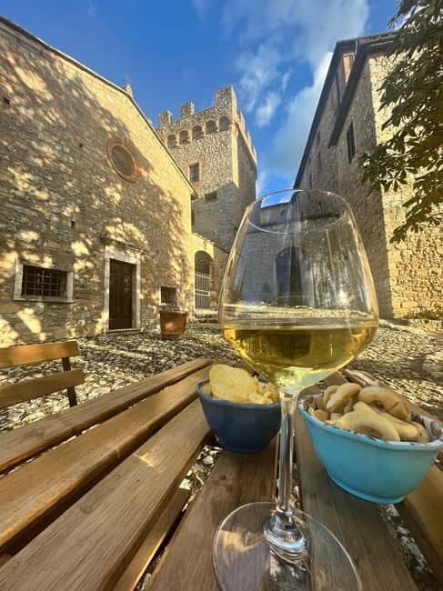 Wine aperitif at the Castle - Practical Details