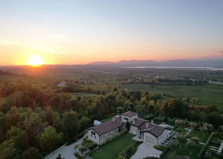 Winery tasting: tour with tasting on the estate. - Who Should Consider This Experience?