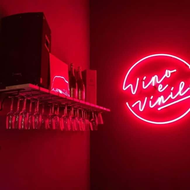 Wines and Vinyls - Wine tasting and music on vinyl in Rome Center - The Experience in Detail