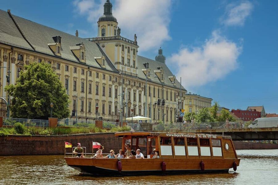 Wroclaw: Old Town Nighttime Cruise Ticket - What Makes This Tour Stand Out?