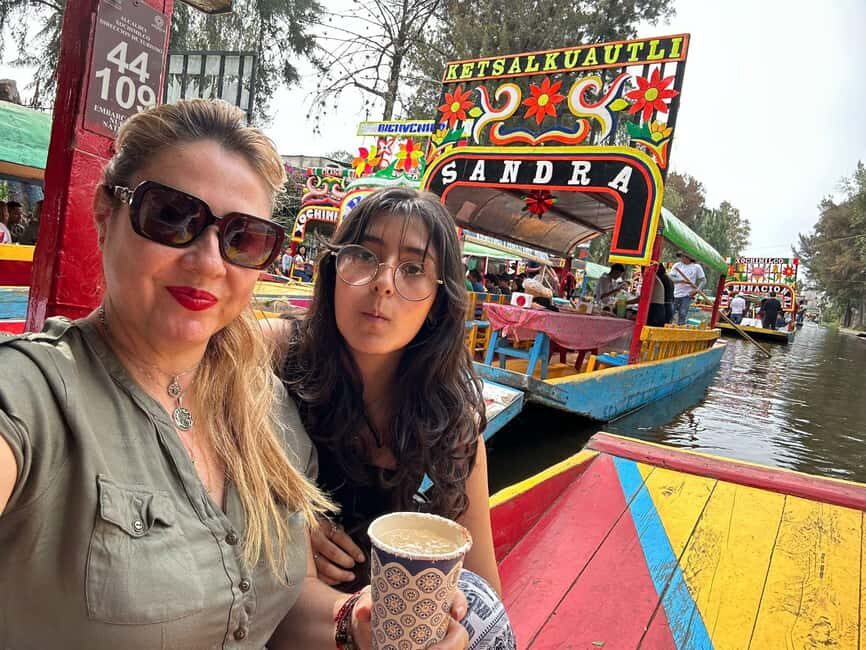 Xochimilco and Garibaldi: Tradition and Music - The Cultural Significance of Xochimilco