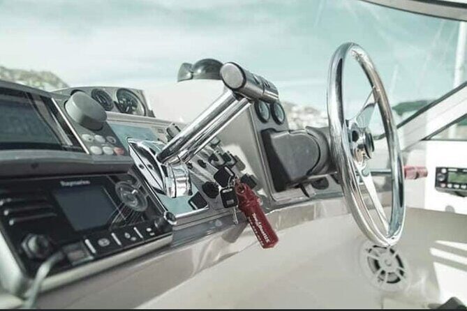 Yacht Carver - Luxury Private Yacht Tour - The Itinerary in Detail: What to Expect