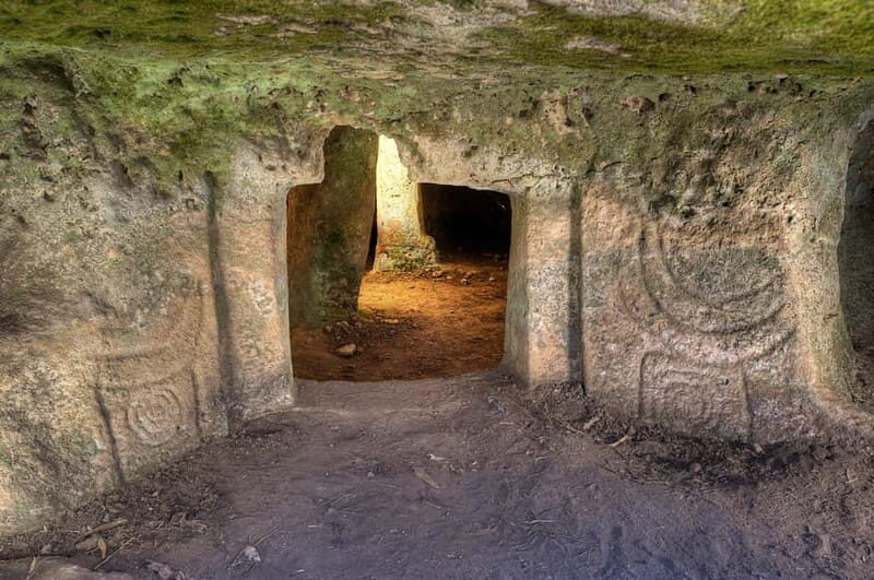 Yoga in Anghelu Ruju - An In-Depth Look at the Experience