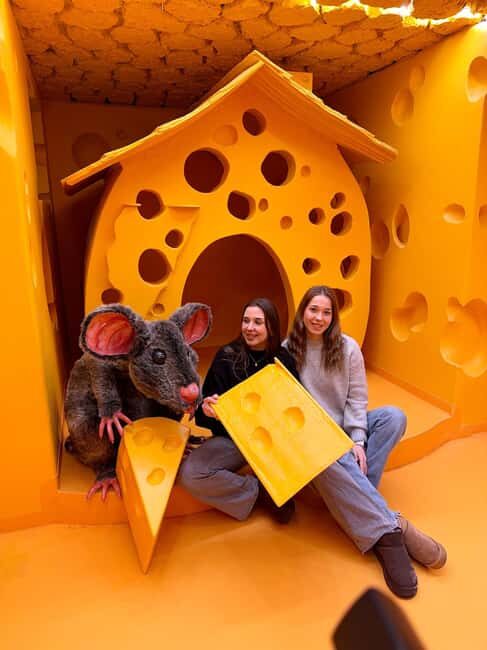 Zakopane - Be Happy Museum - entry ticket - The Scenography and Atmosphere