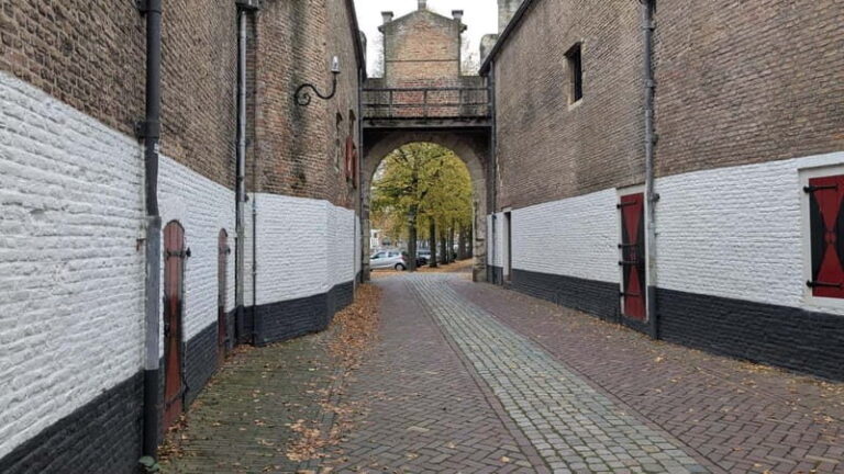 Zierikzee: Guided Walking Tour - Exploring the Heart of Zierikzee’s Heritage