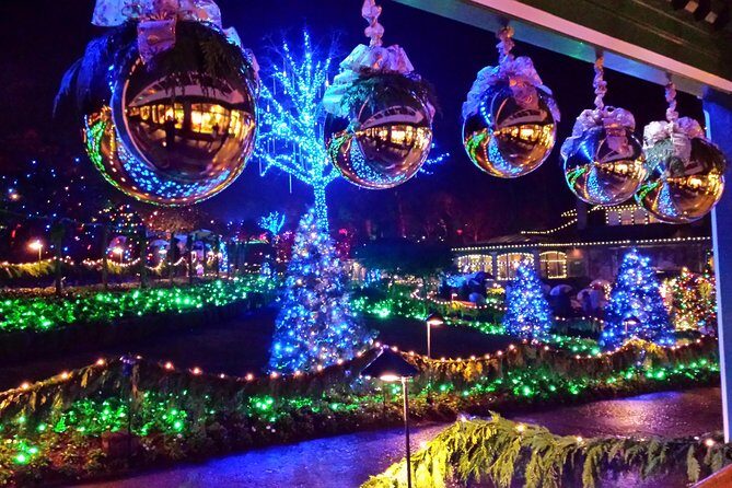 1 hour City Tour & Butchart Gardens: Christmas - Entry included! - Why Travelers Love This Tour