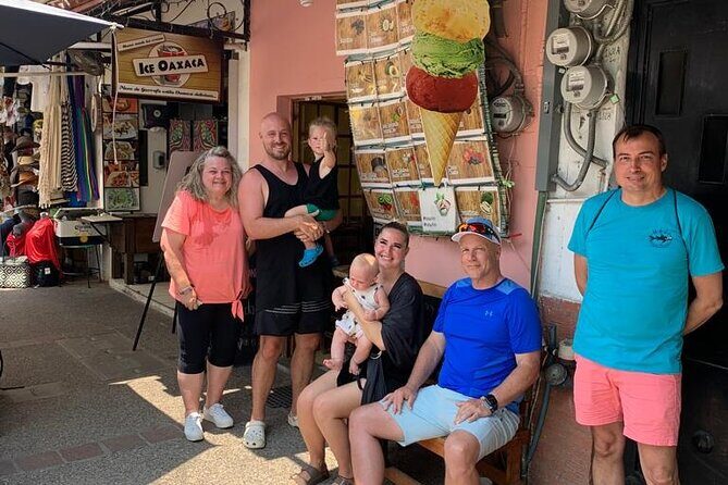 2 Hour and 30 Minutes Walking Tour in 5 De Diciembre - Authenticity and Value