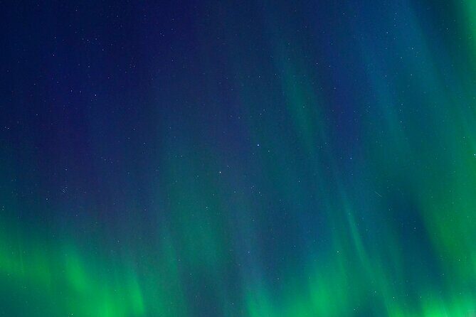 4 Hour Aurora Tour Photos Snacks and Warm Drinks Included - Who Should Consider This Tour?