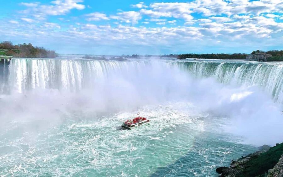 4 hr Summer Fun Tour - Niagara Falls Canada - Why This Tour Could Be a Perfect Fit