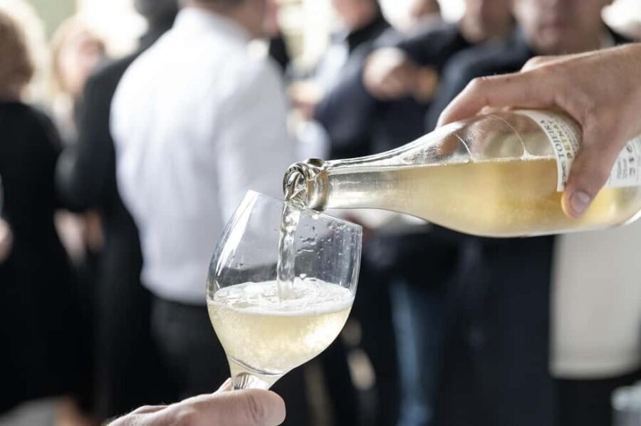 4x4 & Vinho Verde with transportation for the activity - An In-Depth Look at the Tour Experience