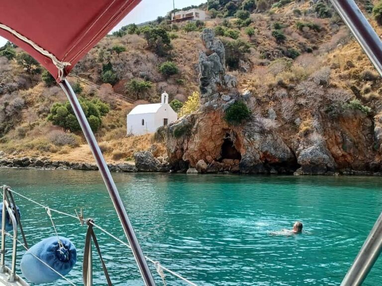 5 hrs Sail in Chania: sailing, swimming, lunch and drinks - What It’s Like on the Boat