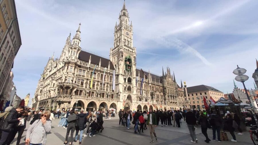 A Full-Day Walking Tour of Munich - Exploring Munich Step-by-Step