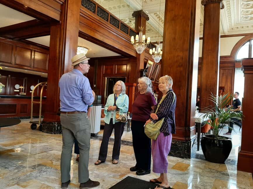 A Guided Walking Tour of Vibrant Downtown Portland - Exploring Portland’s Downtown in Depth