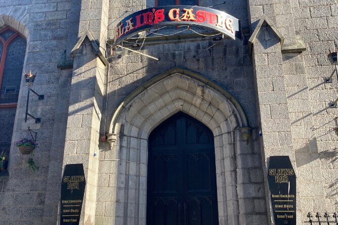 Aberdeen Scavenger Hunt and Sights Self Guided Activity - Photo Tasks and Creativity