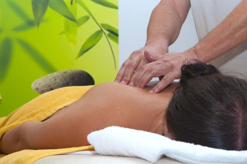 Akrotiri: Singles' Aromatherapy Massages - The Benefits of Aromatherapy in Santorini